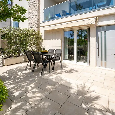 Dita-2 By Interhome Appartement Crikvenica