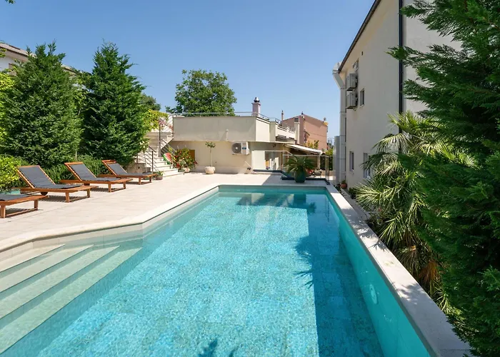 Dita-2 By Interhome *